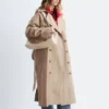 Trenchcoat med dobbeltspent Trenchcoat med dobbeltspent