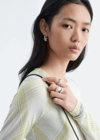 Two-Twist skulpturell ring